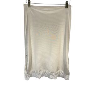 VTG 70s Chantilly Maidenform Slip White Lace  Slits Roses Small Antron III Nylon